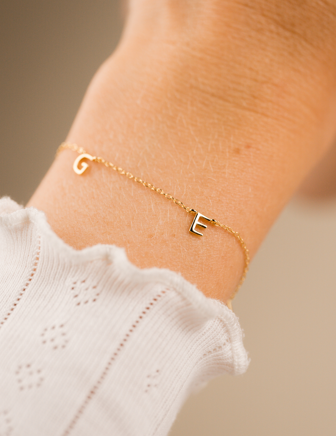 Letters by E.K. Orbit armbånd - Guld
