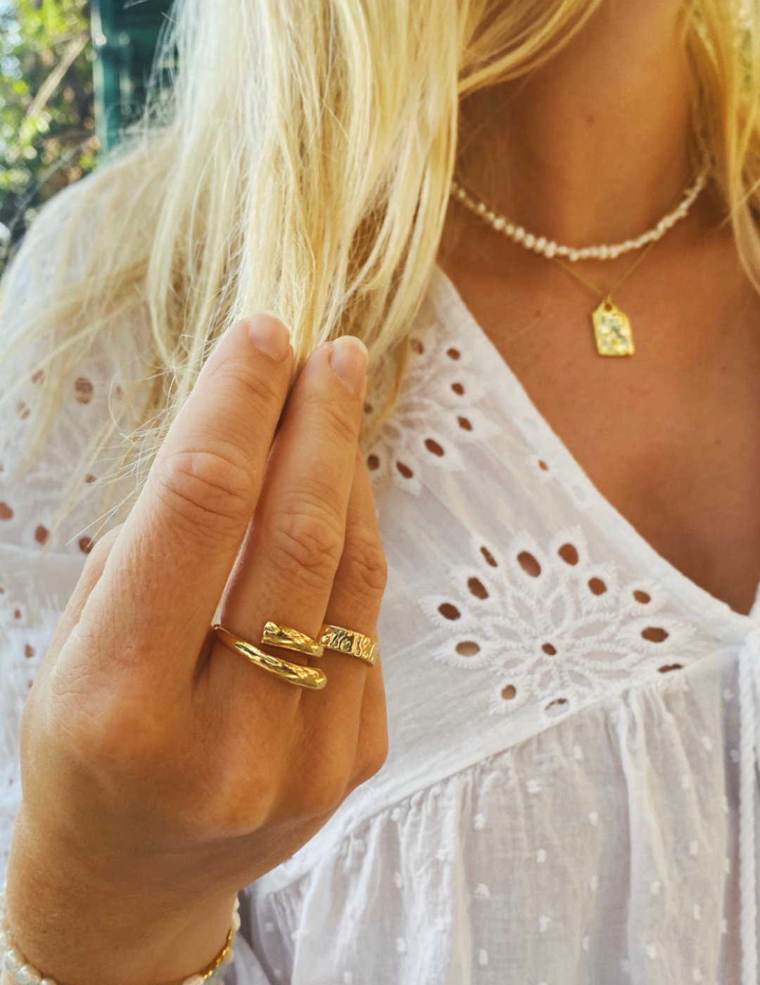 Orbit ring i guld