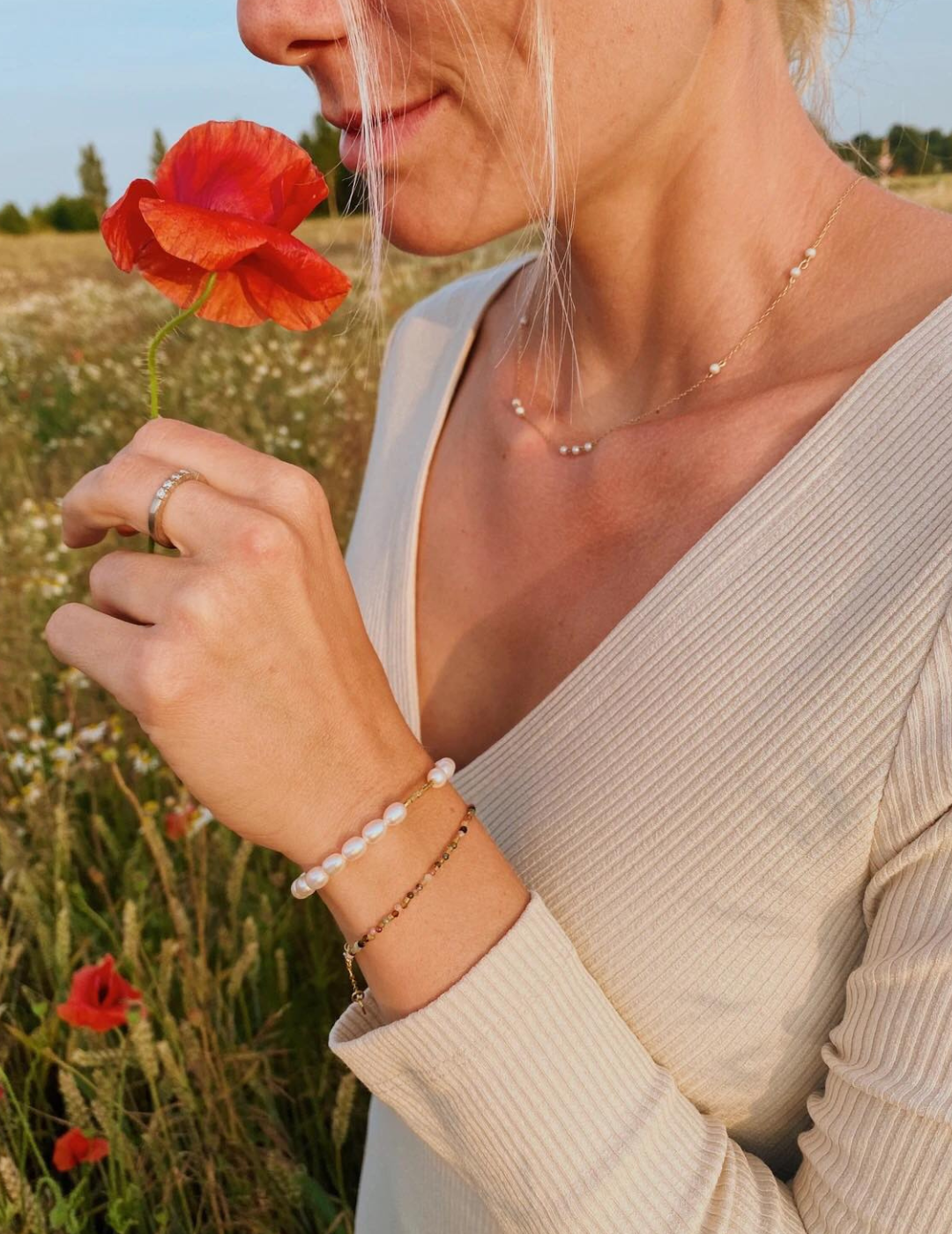 Stort ferskvandsperle armbånd i guld