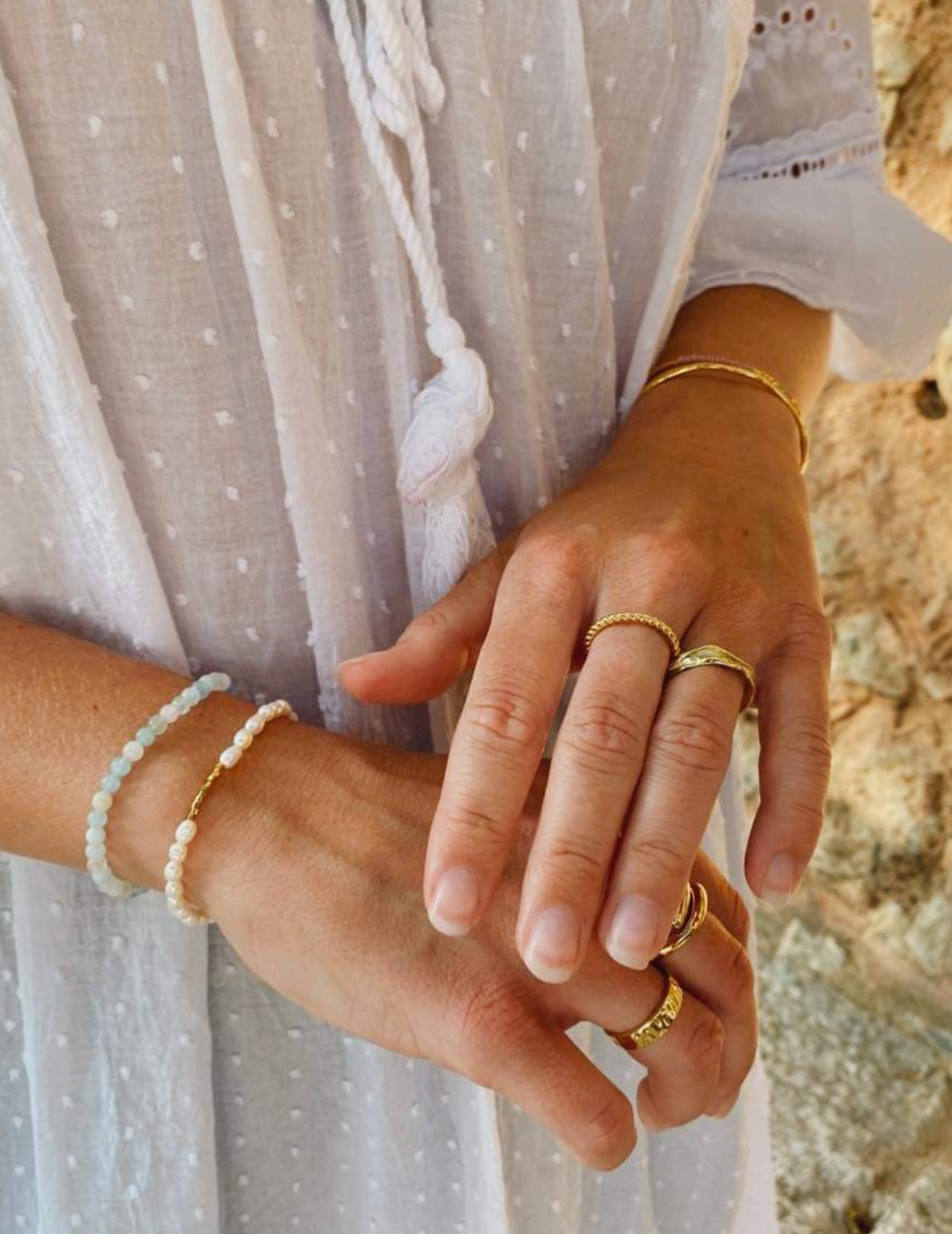 Curved ring guld